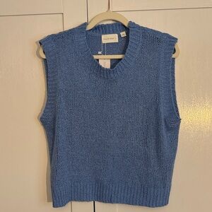 Mia & Tess Blue Sleeveless Sweater